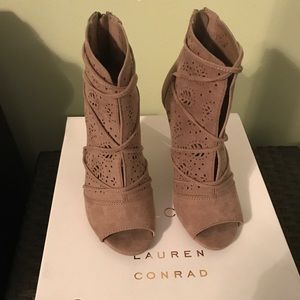 Lauren Conrad high heels shoes